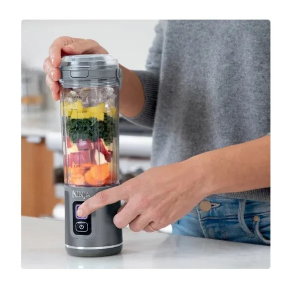 Ninja Blast 18oz. Portable Blender and Accessories